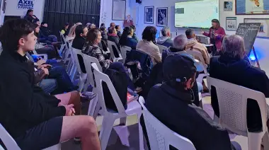“Lo de Néstor” sigue construyendo comunidad con charlas, ferias y actividades culturales
