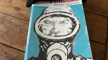 El Eternauta: 3 cosas fundamentales en las que la serie de Netflix no tiene nada que ver con la historia original