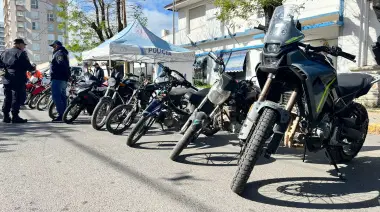 Cortes y destrezas ilegales en Necochea: Desarticularon banda de motociclistas tras 15 allanamientos