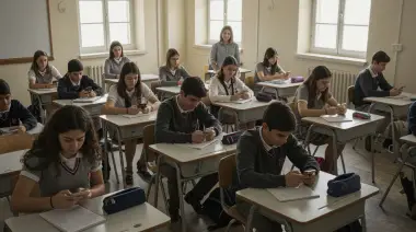 Celulares en el aula: En los colegios privados ya no saben qué hacer