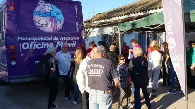 Calles de Tierra: El Ejecutivo explicó por qué se llegó a este estado y los vecinos hacen fila para protestar