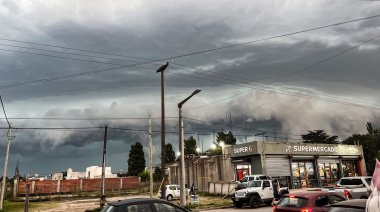 Alerta meteorológica en Necochea: Fuertes tormentas, ráfagas y caída de granizo