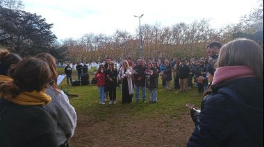 Necochea conmemoró el 3J con un emotivo homenaje a Magalí Vera y a las víctimas de femicidio
