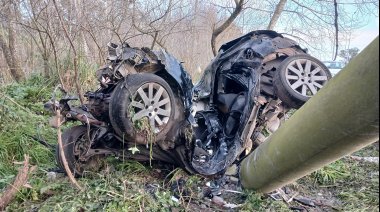 Tragedia en la Ruta 88: Un joven de 28 años murió tras despistarse y chocar contra un poste