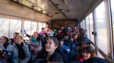 Puerto Quequén va a la Escuela: Visitas guiadas para los más chicos y charlas académicas para los terciarios