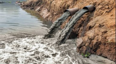 La maltería anunció que verterá 1.800.000 litros de agua contaminada por día al Río Quequén