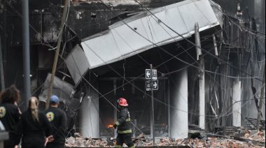 Incendio en La Plata derrumbó un edificio y "llovieron" electrodomesticos