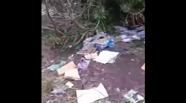 Acusan a la Capilla Medalla Milagrosa de contaminar la ribera del Río Quequén