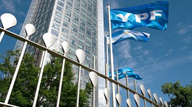 Fallo favorable para la Argentina: La Justicia de los Estados Unidos suspendió la entrega de acciones de YPF mientras se apela la medida
