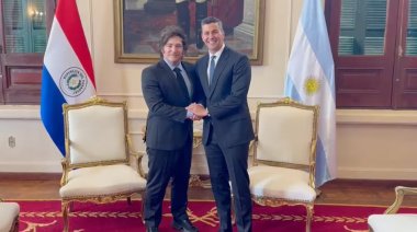 Javier Milei en Paraguay: Anunció la privatización de las centrales nucleares y se reunió con Santiago Peña