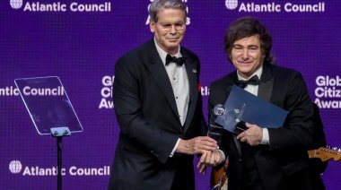 Pese a los "mimos" de Scott Bessent, el dólar siguió subiendo
