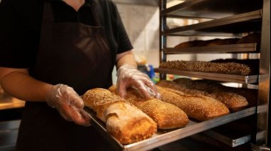 Molinos bonaerenses paralizaron la entrega de harina hasta después de las elecciones: ¿Podrían escasear panificados?