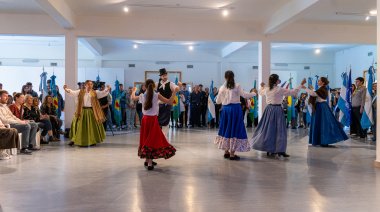 San Cayetano celebró los 67 años de su autonomía municipal