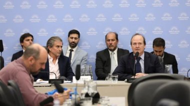 Presupuesto 2026: La oposición presiona para firmar dictamen mañana y el oficialismo busca retrasar la discusión