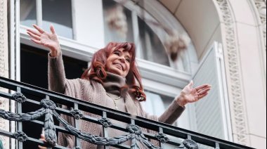 Tras la reunión con economistas, la Justicia limitará las visitas a Cristina Kirchner en su prisión domiciliaria