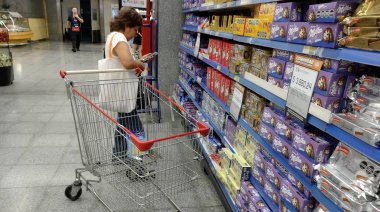 Los aumentos en los alimentos reavivan la presión inflacionaria sobre la canasta básica