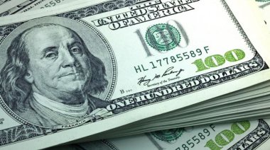 El dólar subió $20 y cerró a 1435 en el Banco Nación