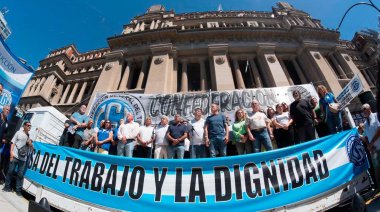 La CGT hizo una presentación formal en la Justicia para frenar la Reforma Laboral que entró en vigencia este viernes