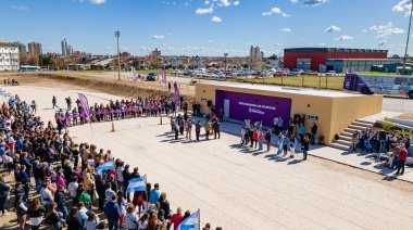 Atletas necochenses se van a entrenar a Salta: La Pista Municipal de Atletismo lleva 3 años inaugurada y sin terminar