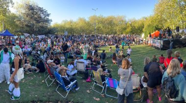 Masiva marcha por el 24 de Marzo en Necochea: Repudio al negacionismo y un verdadero llamado a la "Memoria Completa"