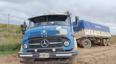 Necochea bajo la lluvia: Ordenan la paralización de carga de cereales en los campos por caminos rurales en mal estado