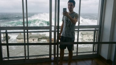 Alertan que habrá una crecida del mar sobre toda la Costa Atlántica bonaerense este sábado 4-04 por la noche