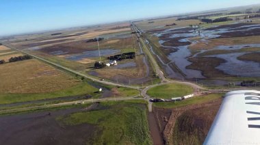 San Cayetano abriría un desvío provisorio entre Energía y Necochea ante el anegamiento de la Ruta 228