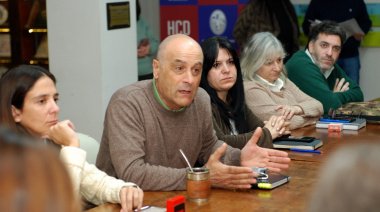 Concejales libertarios operan para aumentar el boleto de colectivo en Necochea
