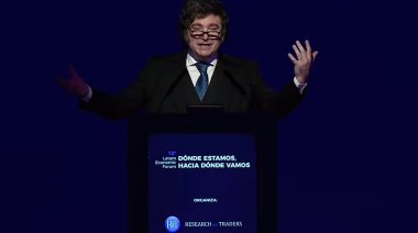Javier Milei volvió a hablar de "golpes de Estado" y asegura que la economía está creciendo