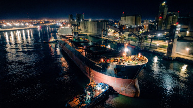 Histórico embarque en Puerto Quequén: El “Seralia” carga 68.000 toneladas de soja rumbo a China
