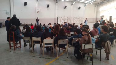 Puerto Ciudad difunde acciones de prevención de adicciones en escuelas de Necochea