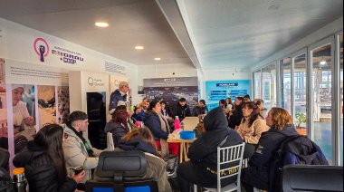 Estudiantes del ISFD N°22 visitaron Puerto Quequén