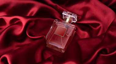 Perfumes clásicos que siguen siendo populares ante el paso del tiempo