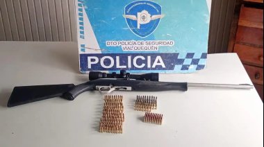 Detuvieron a un hombre en ruta 228: Llevaba un rifle con mira telescópica listo para disparar