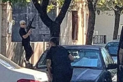 Santa Fe: Salió de su casa con un rifle automático, comenzó a disparar e hirió a tres personas