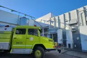 Incendio en la fábrica de Pepsico sobre la Ruta 88 y evacuaron a 320 trabajadores
