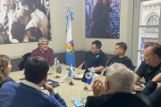 Bahía Blanca: El intendente no ayuda a repartir recursos y tuvieron que llamar a un ministro para deje sus "actitudes malintencionadas"