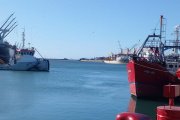 Arribaron ocho buques pesqueros a Puerto Quequén