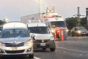 Tremendo accidente en Panamericana: Caminaba por la autopista, fue atropellado y provocó un choque en cadena