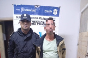 Amenazas, disfraces y un arma: Impactante allanamiento en una vivienda de la Villa Balnearia