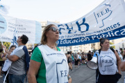 Docentes anunciaron un paro este 20 de mayo y el gobierno de Kicillof anticipa descuentos por ausentismo