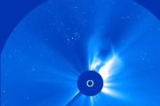 Alerta máxima en las agencias espaciales: Tormenta solar golpeará la Tierra en las próximas horas y podría producir apagones masivos