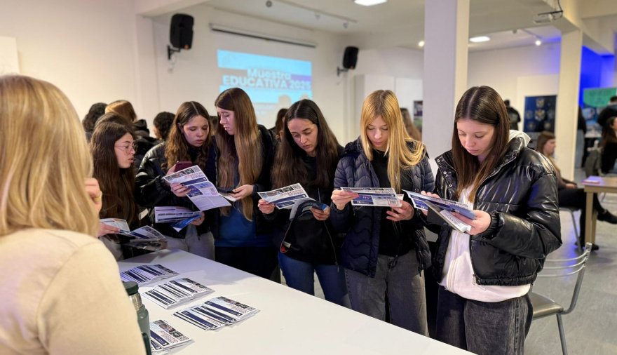 13 casas de estudio presentaron sus ofertas terciarias a estudiantes en San Cayetano