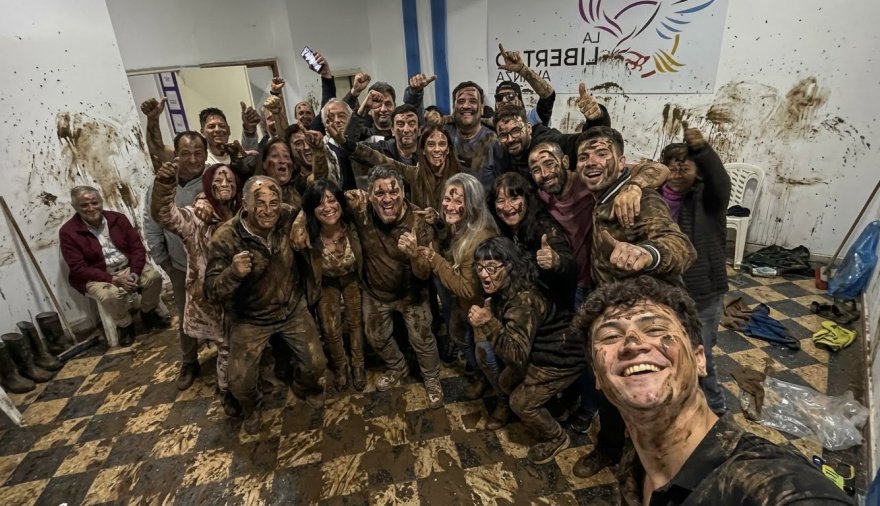 Contradicción como discurso: Libertarios piden más intervención estatal en Necochea y "trolean" a Puerto Quequén