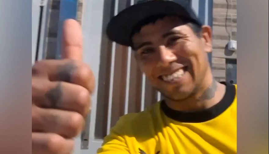 Un "trapito" encontró una billetera y caminó más de 5km dentro de la ciudad para devolverla