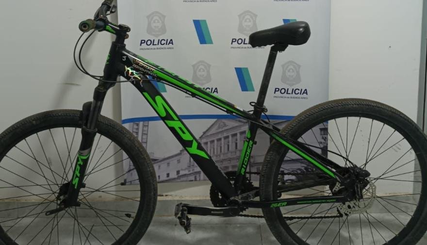Robó una bici, pedaleó 20 cuadras y lo detuvo la policía