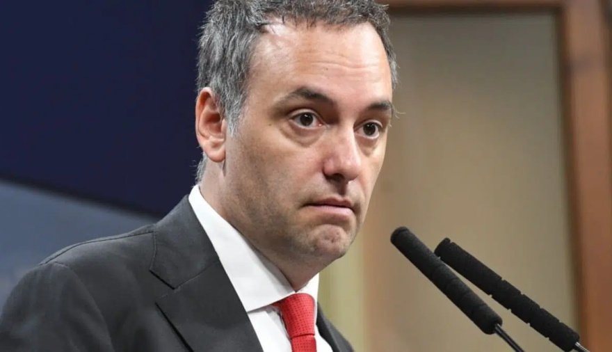 Remodelar el relato: Nuevas revelaciones complican a Manuel Adorni y su entorno
