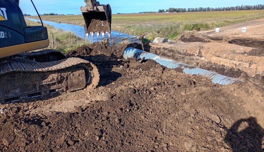 Repararon el acceso al Balneario tras los daños provocados por el desborde del canal Mujica