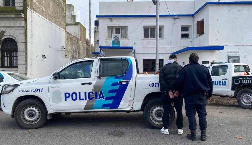 Detuvieron a un joven tras ingresar a la casa de su ex pareja durante la madrugada