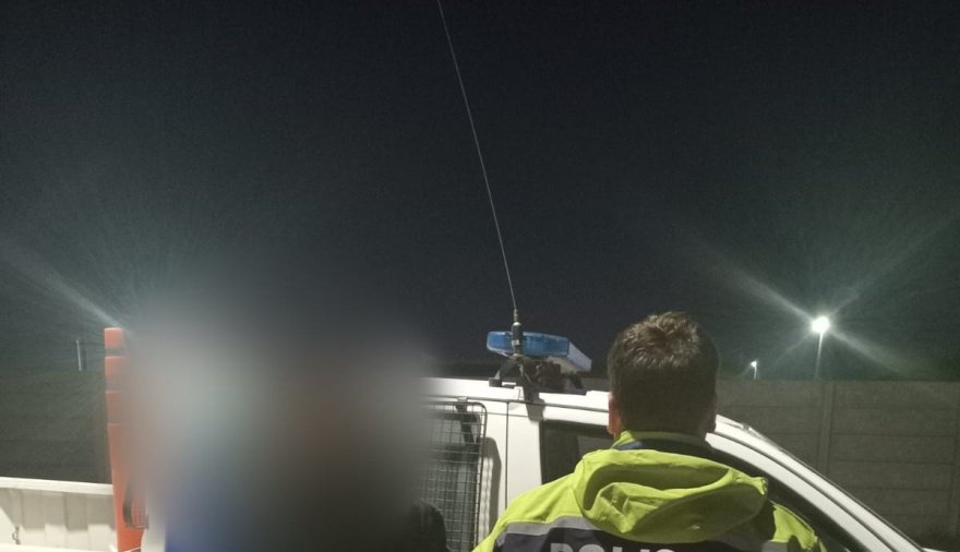 Aprehendieron a un joven en Quequén tras una persecución policial: Secuestraron un termotanque y otros objetos